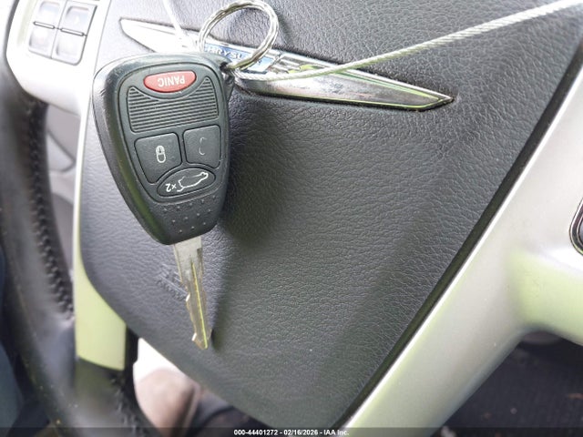 44401272 :رقم المزاد ، 1C3CCBBB0DN545305 vin ، 2013 Chrysler 200 Touring مزاد بيع