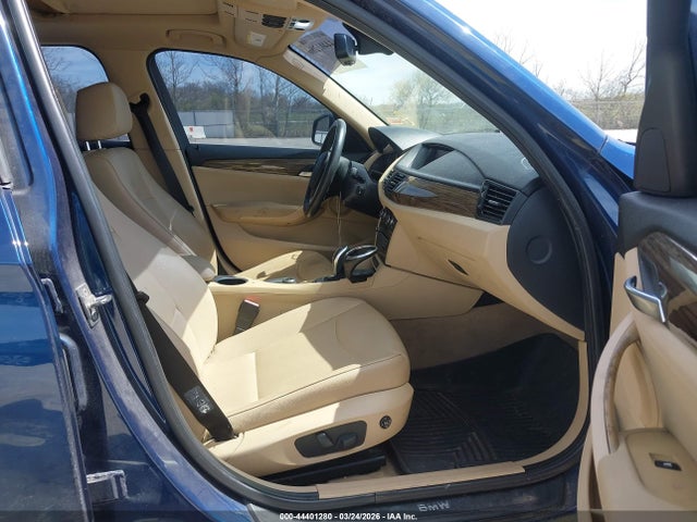 Продаж на аукціоні авто 2013 Bmw X1 Xdrive28i, vin: WBAVL1C5XDVR92499, номер лоту: 44401280
