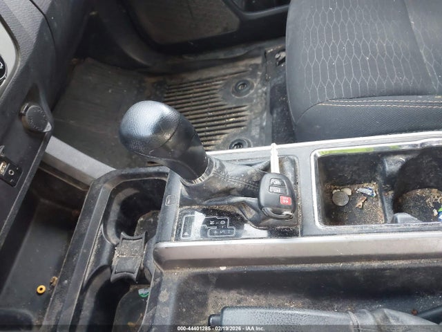 5TFAX5GN4JX110718 Toyota Tacoma Sr5