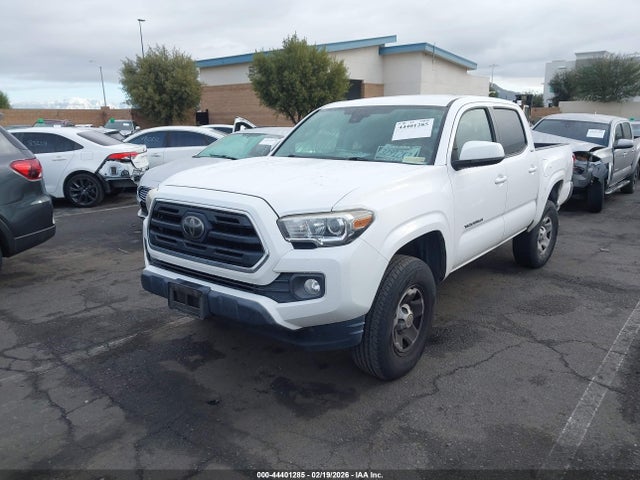 5TFAX5GN4JX110718 Toyota Tacoma Sr5