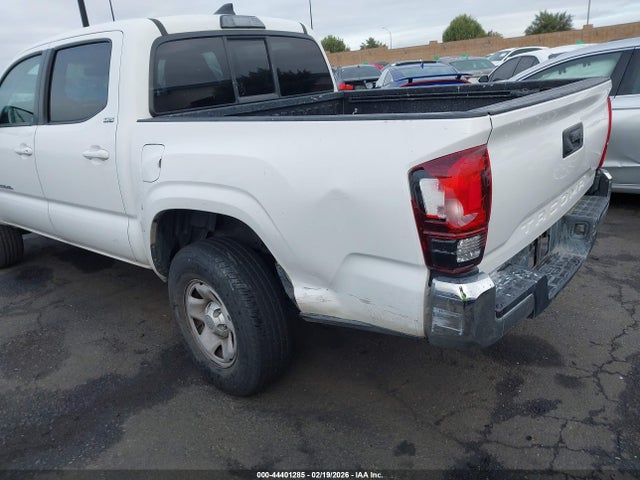 5TFAX5GN4JX110718 Toyota Tacoma Sr5