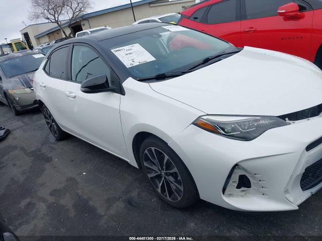 Toyota COROLLA SE 2018 5YFBURHEXJP777861 Image 14