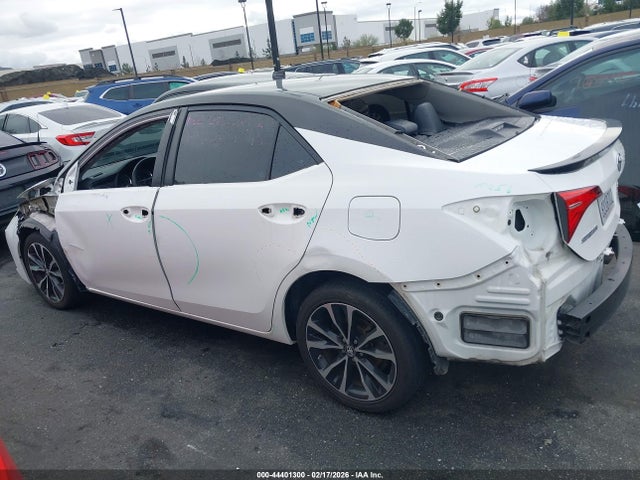 Toyota COROLLA SE 2018 5YFBURHEXJP777861 Image 15