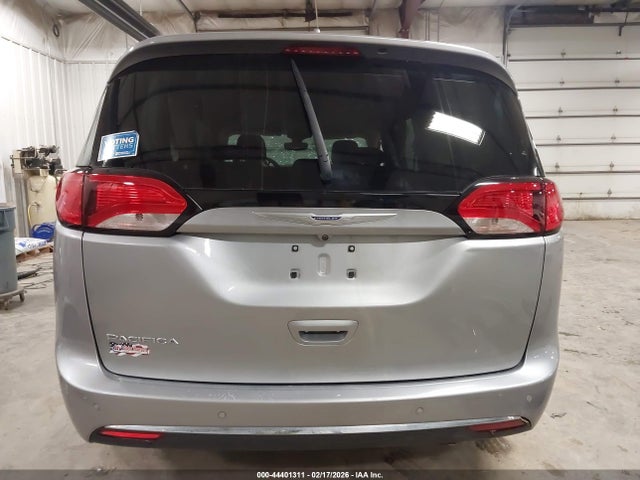 Продажа на аукционе авто 2020 Chrysler Pacifica Touring, vin: 2C4RC1FG1LR158298, номер лота: 44401311