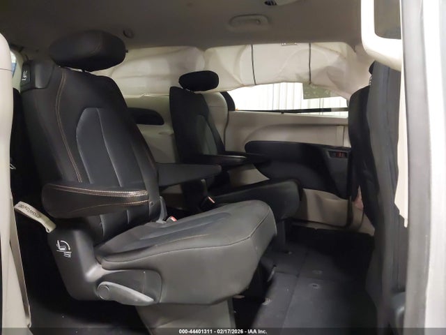 Продажа на аукционе авто 2020 Chrysler Pacifica Touring, vin: 2C4RC1FG1LR158298, номер лота: 44401311