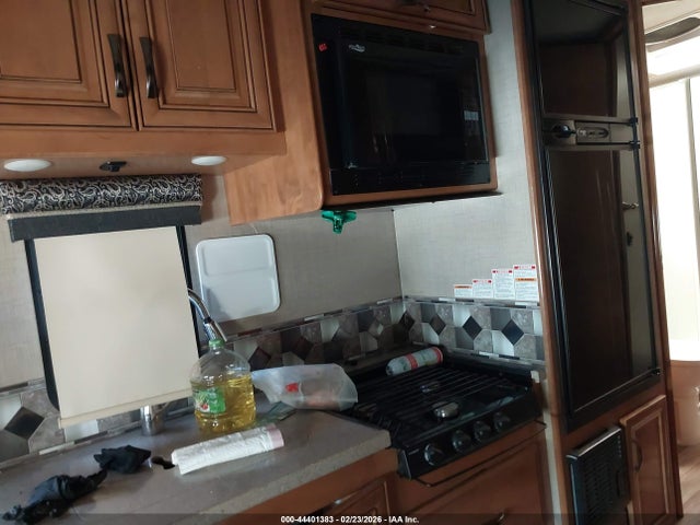 Thor Motor Coach 2017 1FDWE3FS2HDC67792 Image 15