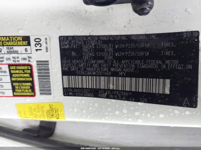 5TDXZ3DC8KS001469 Toyota Sienna Se 8 Passenger