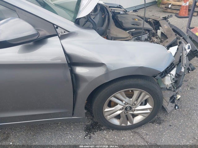 Hyundai ELANTRA SEL 2019 5NPD84LF5KH445017 Image 22