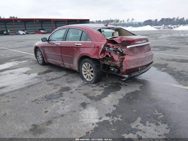 2014 CHRYSLER 200 1C3CCBCG3EN157027 Photo 2