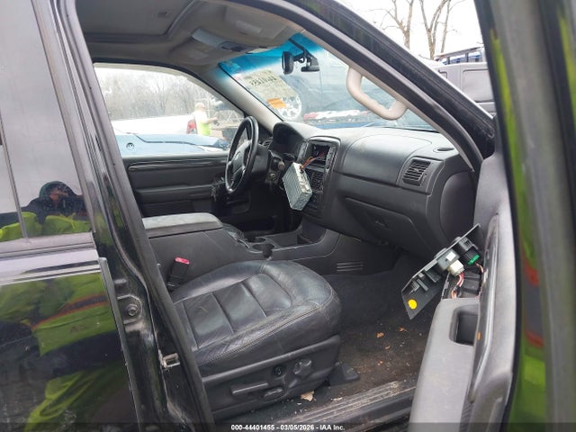 2002 FORD EXPLORER 1FMDU75W42UA81250 Photo 4