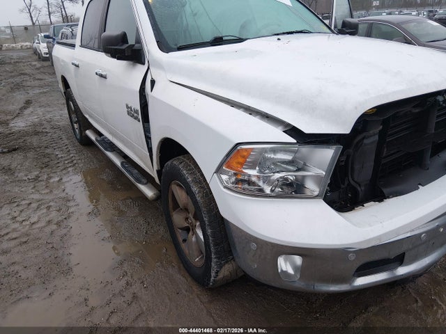 Продаж на аукціоні авто 2018 Ram 1500 Big Horn  4x4 5'7 Box, vin: 3C6RR7LG0JG195911, номер лоту: 44401468
