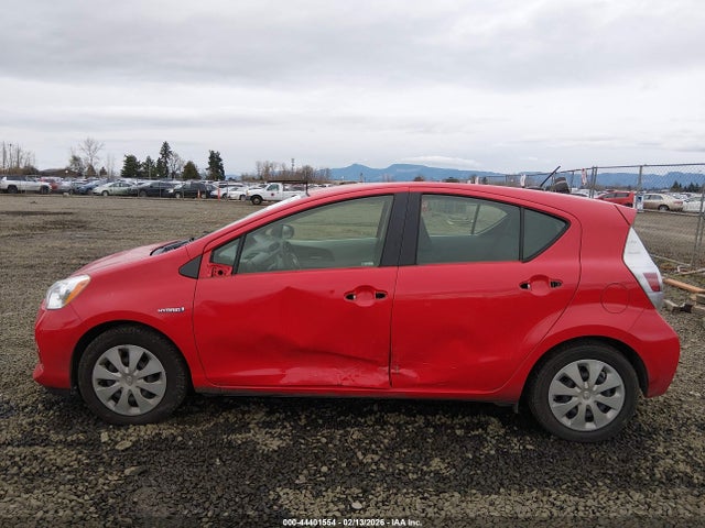 Toyota Prius C Three 2014 JTDKDTB31E1076558 Image 15