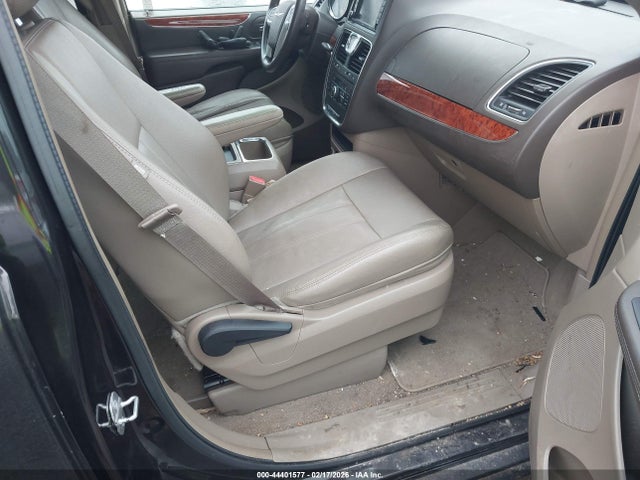 44401577 :رقم المزاد ، 2C4RC1BG3ER277222 vin ، 2014 Chrysler Town & Country Touring مزاد بيع
