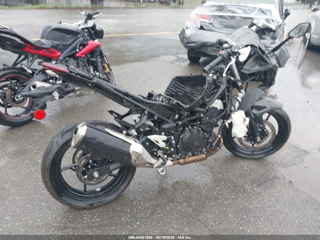 44401584 :رقم المزاد ، ML5EXGG11RDA29258 vin ، 2024 Kawasaki Ex500 مزاد بيع