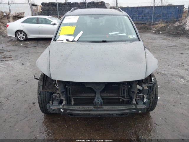 WVGAV7AX7GW611382 Volkswagen TIGUAN S