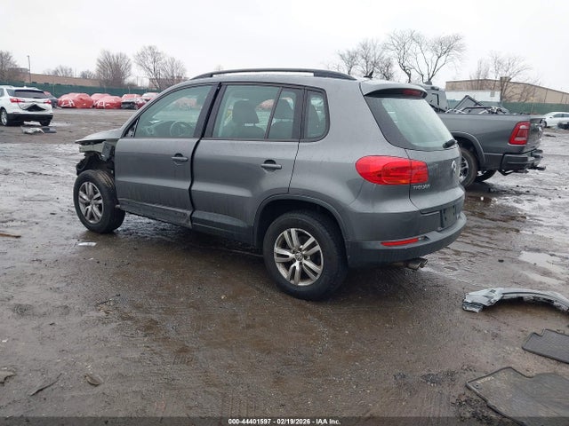 WVGAV7AX7GW611382 Volkswagen TIGUAN S