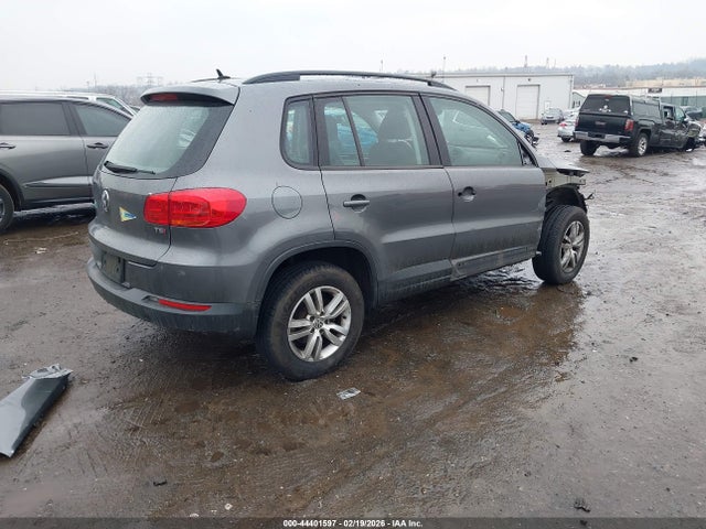 WVGAV7AX7GW611382 Volkswagen TIGUAN S