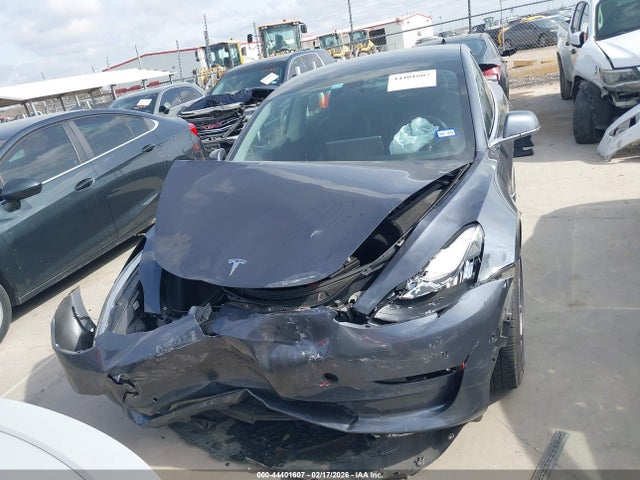 44401607 :رقم المزاد ، 5YJ3E1EB8LF663790 vin ، 2020 Tesla Model 3 Long Range Dual Motor All-wheel Drive مزاد بيع