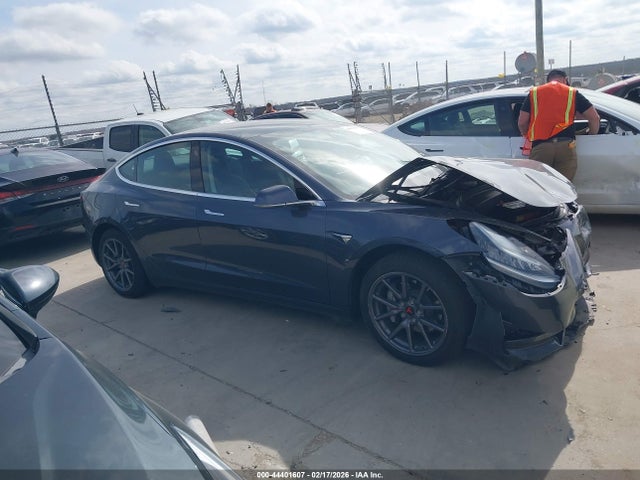 44401607 :رقم المزاد ، 5YJ3E1EB8LF663790 vin ، 2020 Tesla Model 3 Long Range Dual Motor All-wheel Drive مزاد بيع