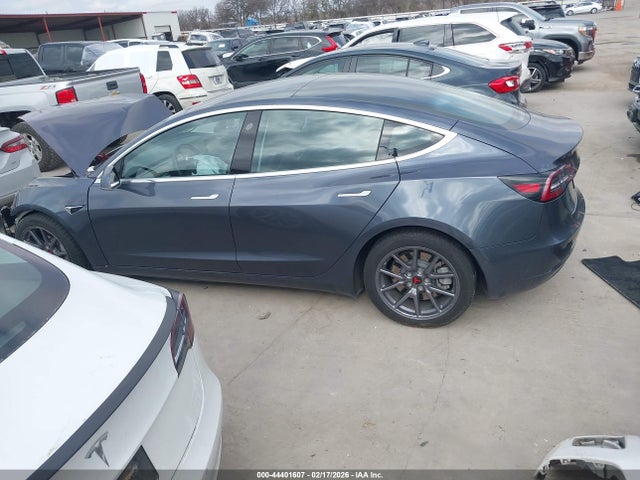 44401607 :رقم المزاد ، 5YJ3E1EB8LF663790 vin ، 2020 Tesla Model 3 Long Range Dual Motor All-wheel Drive مزاد بيع