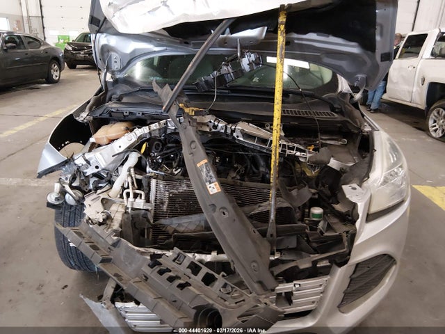 1FMCU9G9XGUC29410 Ford ESCAPE SE