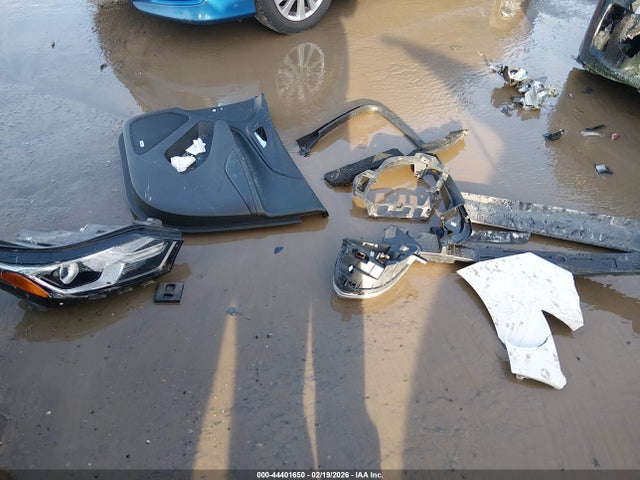 3GNAXXEV3KL174154 Chevrolet Equinox Premier