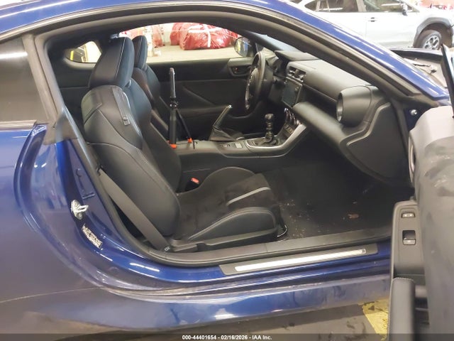 Toyota Gr86 Premium 2023 JF1ZNBE13P9760358 Image 5
