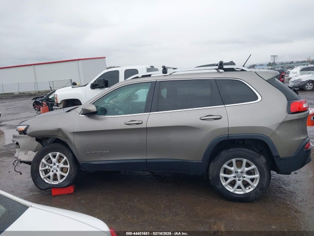 Jeep Cherokee Latitude 4x4 2018 1C4PJMCB5JD603519 Image 14