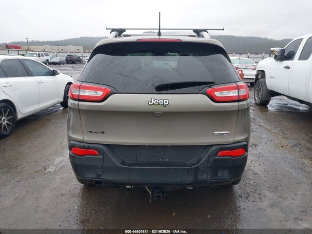 Jeep Cherokee Latitude 4x4 2018 1C4PJMCB5JD603519 Image 16