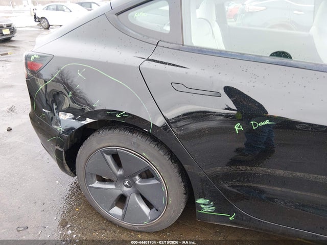 44401704 :رقم المزاد ، 5YJ3E1EB5MF093751 vin ، 2021 Tesla Model 3 Long Range Dual Motor All-wheel Drive مزاد بيع