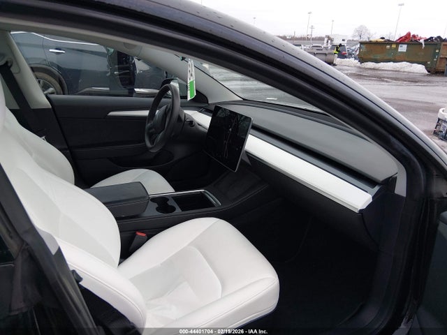 2021 TESLA MODEL 3 5YJ3E1EB5MF093751 Photo 4