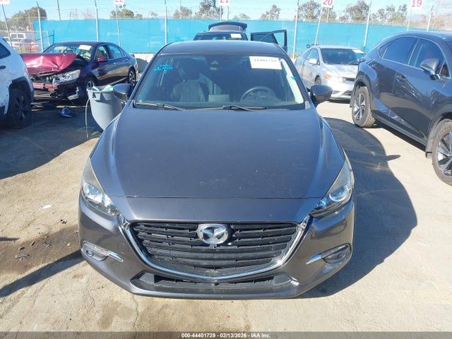 JM1BN1M35H1122198 Mazda 3