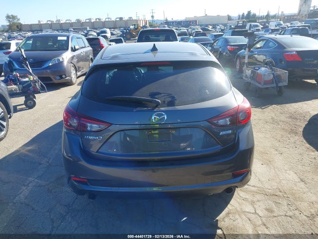 JM1BN1M35H1122198 Mazda 3