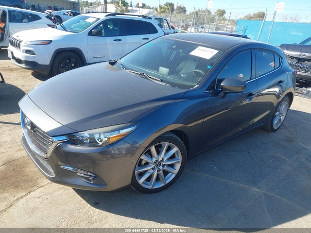 JM1BN1M35H1122198 Mazda 3