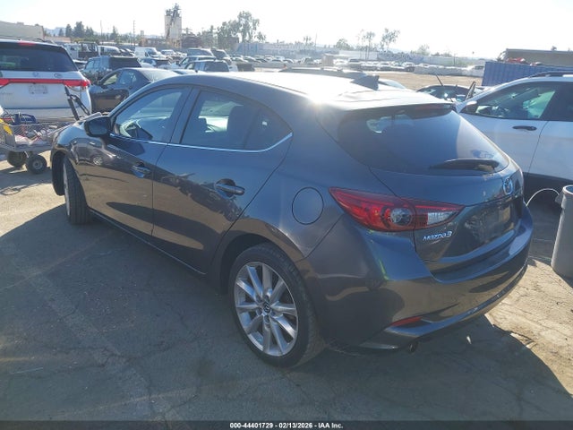 JM1BN1M35H1122198 Mazda 3