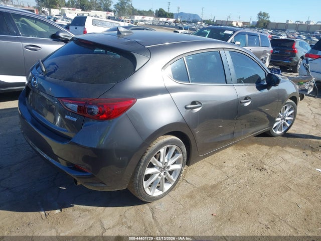 JM1BN1M35H1122198 Mazda 3