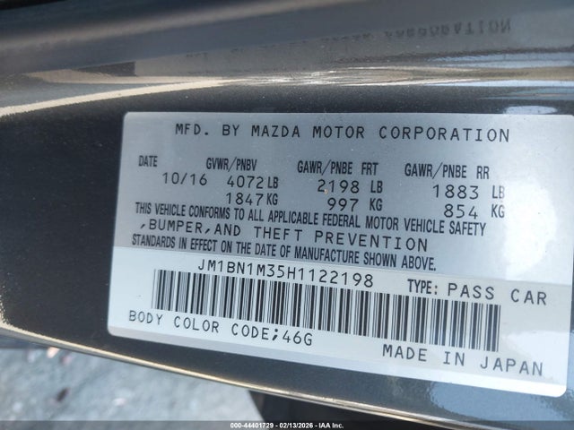 JM1BN1M35H1122198 Mazda 3