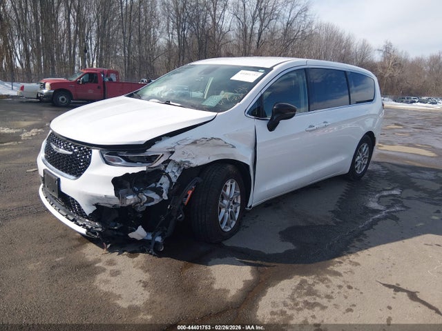 Продажа на аукционе авто 2024 Chrysler Pacifica Touring L, vin: 2C4RC1BG8RR151850, номер лота: 44401753