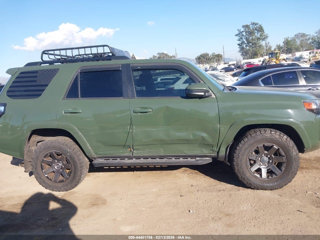 JTETU5JR8N6071555 Toyota 4runner Trail Special Edition