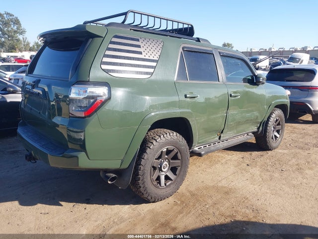 2022 TOYOTA 4RUNNER JTETU5JR8N6071555 Photo 3