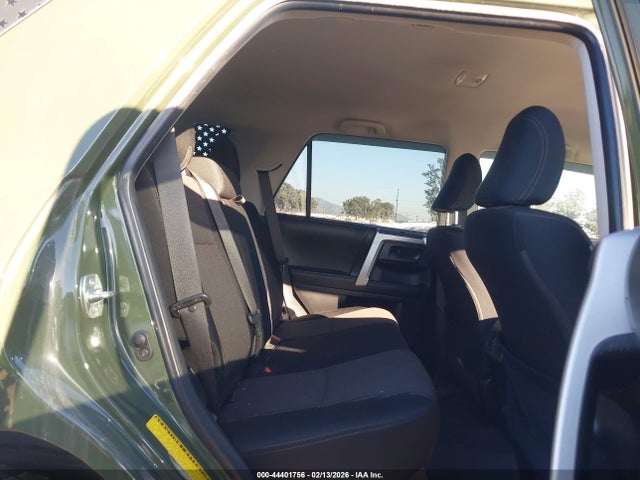 2022 TOYOTA 4RUNNER JTETU5JR8N6071555 Photo 7