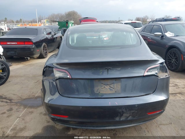 Продаж на аукціоні авто 2018 Tesla Model 3, vin: 5YJ3E1EA2JF005970, номер лоту: 44401772