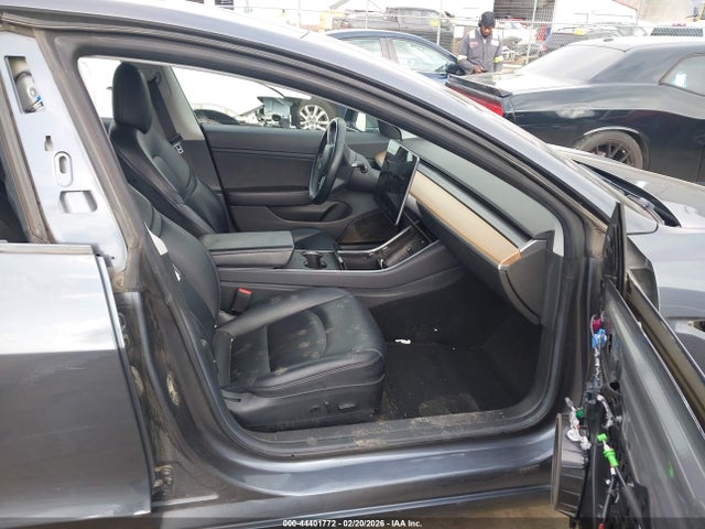 Продаж на аукціоні авто 2018 Tesla Model 3, vin: 5YJ3E1EA2JF005970, номер лоту: 44401772
