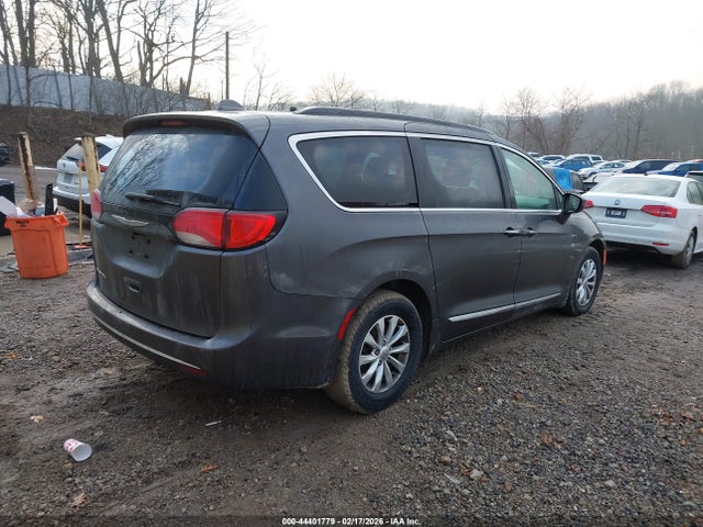2017 CHRYSLER PACIFICA 2C4RC1BG2HR839440 Photo 3