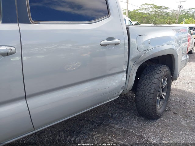 5TFCZ5AN9JX159635 Toyota Tacoma Sr5 V6