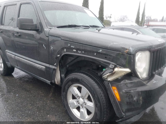 44401810 :رقم المزاد ، 1J4PN2GK7BW551930 vin ، 2011 Jeep Liberty Sport مزاد بيع