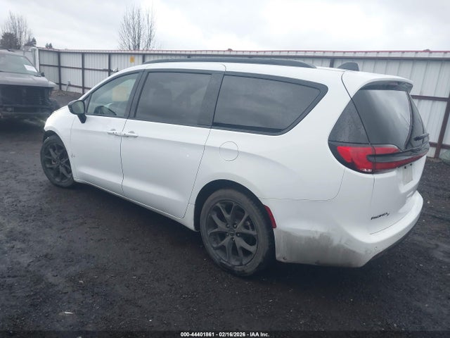 Chrysler Pacifica Limited 2025 2C4RC1GGXSR518519 Image 15