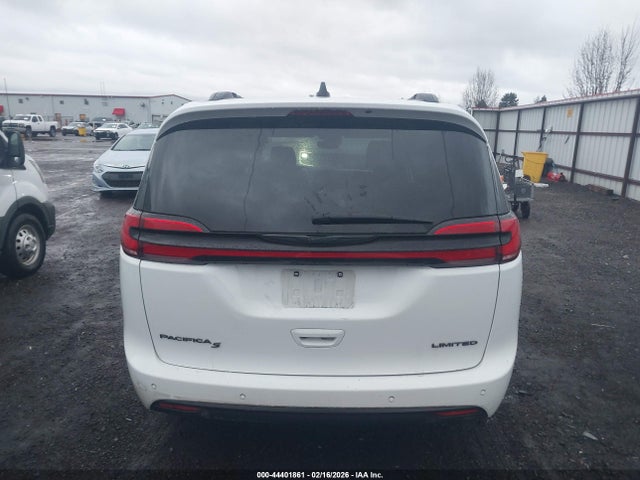 Chrysler Pacifica Limited 2025 2C4RC1GGXSR518519 Image 17