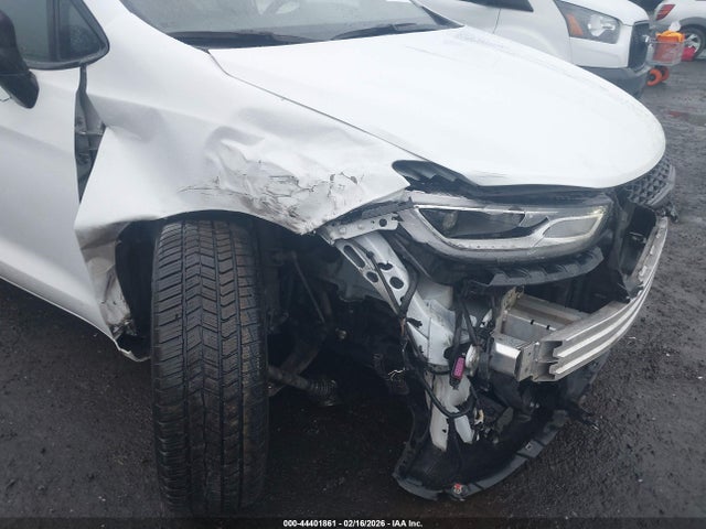 Chrysler Pacifica Limited 2025 2C4RC1GGXSR518519 Image 6