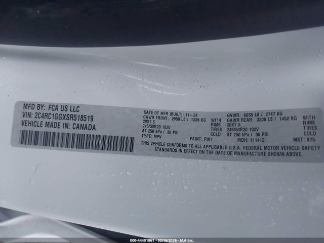 Chrysler Pacifica Limited 2025 2C4RC1GGXSR518519 Image 9